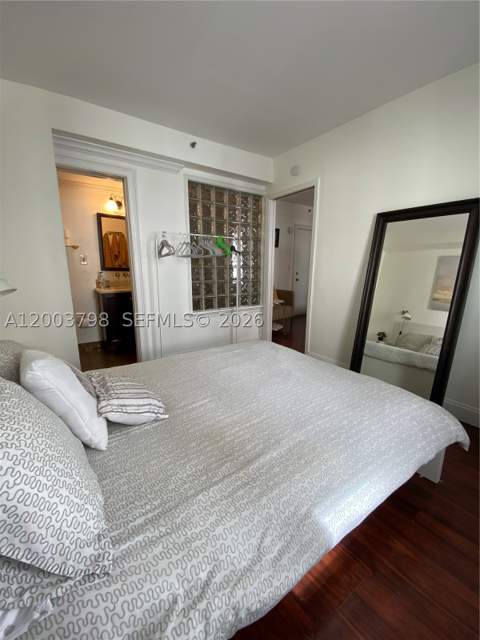 335 Ocean Dr 228, Miami Beach FL - photo 9 of 15