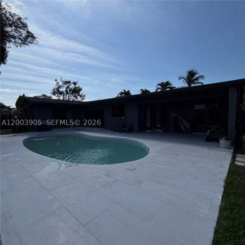 1951 NE 187th Dr, North Miami Beach FL - photo 22 of 26