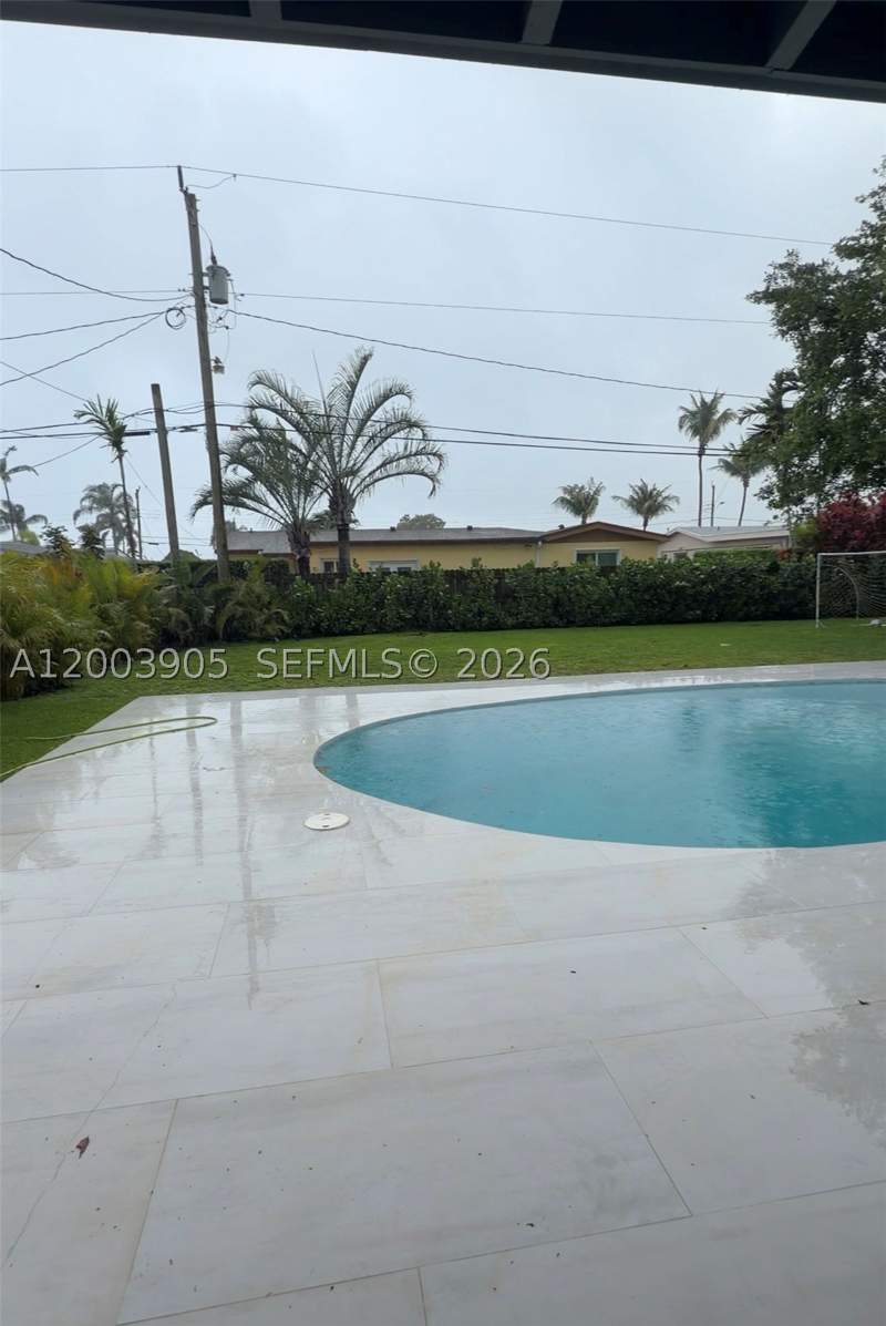 4 bedroom SingleFamilyResidence at 1951 NE 187th Dr, Sky Lake, North Miami Beach — photo 4