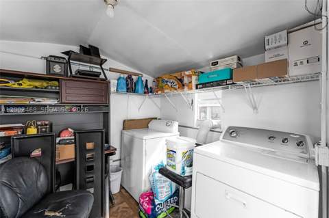 12009 SW 39th Ter, Miami FL - photo 17 of 44