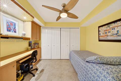 6423 Collins Ave 1204, Miami Beach FL - photo 13 of 20