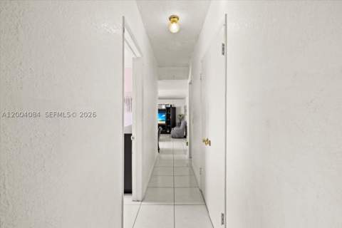 9025 SW 36th St, Miami FL - photo 9 of 20