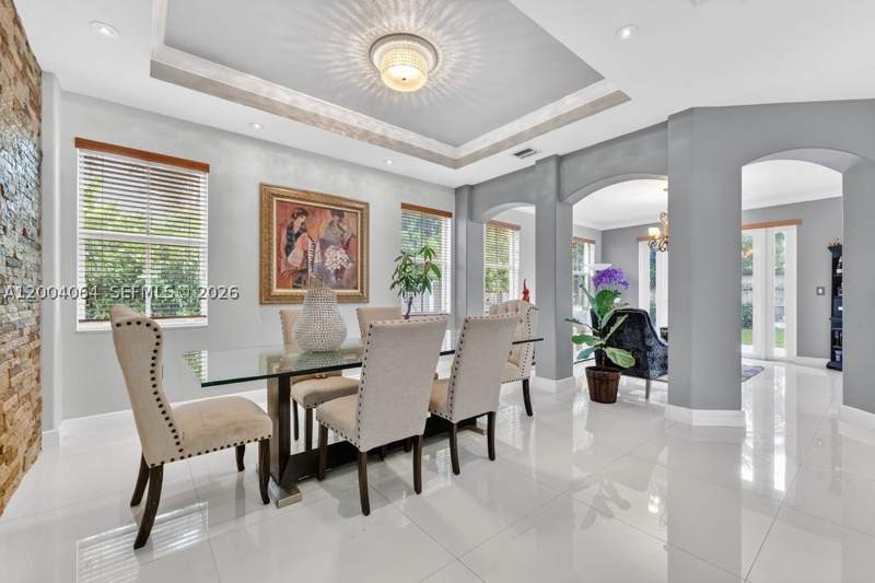 5 bedroom SingleFamilyResidence at 15465 SW 117th St, Century Gardens At Tamiam, Miami — photo 3