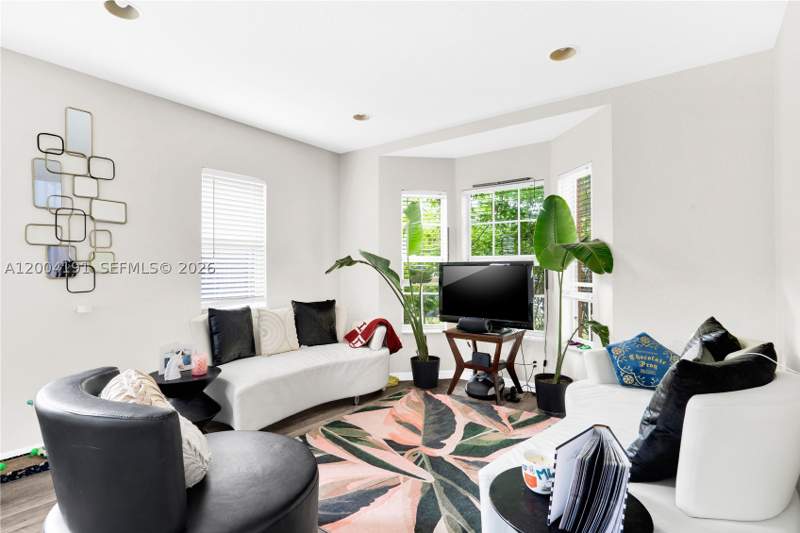 3 bedroom SingleFamilyResidence at 9031 SW 208th Ter, Pelican Bay At Old Cutler, Cutler Bay — photo 3