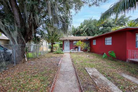 426 NE 166th Street 2, North Miami Beach FL - photo 16 of 37