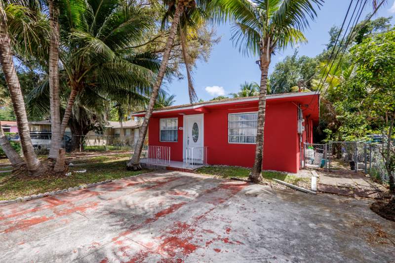 5 bedroom SingleFamilyResidence at 426 NE 166th Street 2, Fulford Highlands, North Miami Beach — photo 5