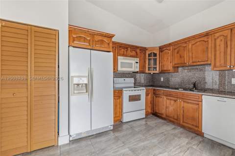 6696 SW 152nd Pl 27-96, Miami FL - photo 13 of 32