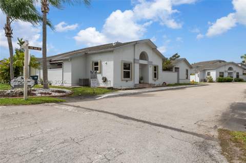 6696 SW 152nd Pl 27-96, Miami FL - photo 6 of 32