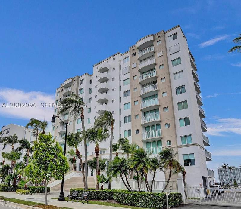 2 bedroom Condominium at 18000 N Bay Rd 201, Le Montcalm Condo, Sunny Isles Beach — photo 4