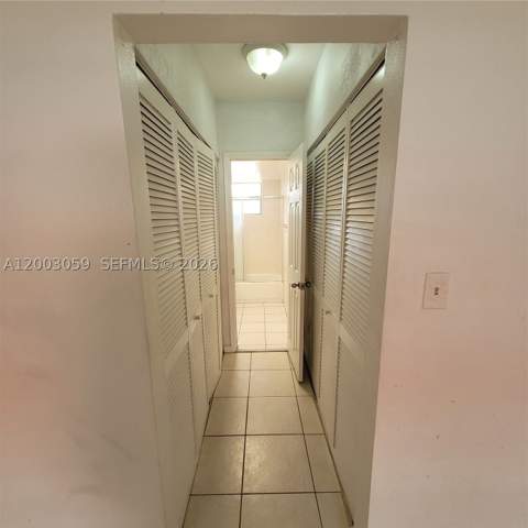 1370 NE 119th St 137015, Miami FL - photo 21 of 28
