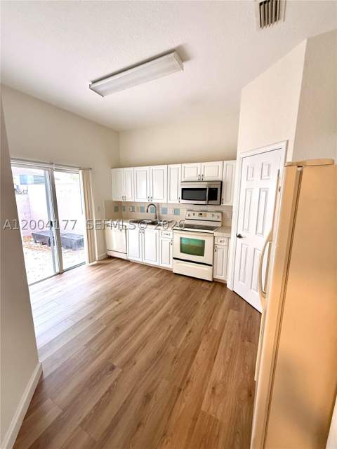 1947 SE 23rd Rd, Homestead FL - photo 9 of 51