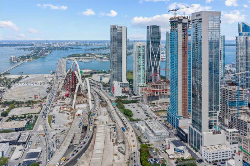 2 bedroom Condominium at 20 NE 11th St 4602, Miami North, Miami — photo 2