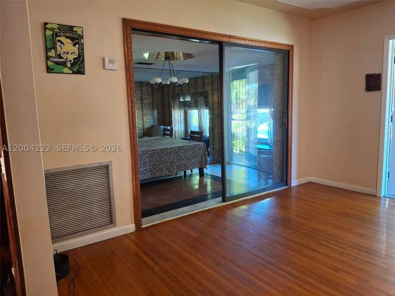 3 bedroom SingleFamilyResidence at 540 SW 39th Ave, Floyds Groves Estates, Miami — photo 5