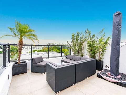 1030 15th St 321, Miami Beach FL - photo 11 of 25