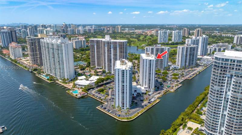 2 bedroom Condominium at 20505 E Country Club Dr Ph-38, Waterview Condo, Aventura — photo 3