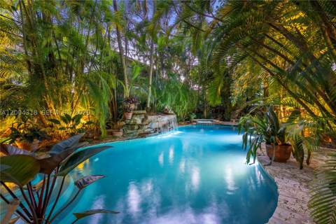 3584 Saint Gaudens Rd, Miami FL - photo 10 of 34
