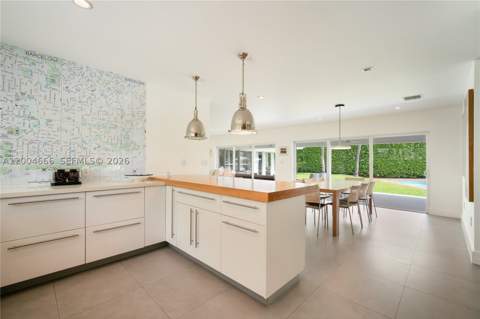 861 Harbor Dr, Key Biscayne FL - photo 8 of 35