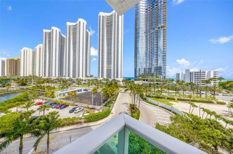 100 Bayview Dr 606, Sunny Isles Beach FL - photo 24 of 38