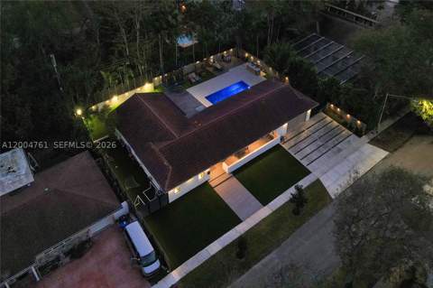 2126 NE 187th St, North Miami Beach FL - photo 11 of 81