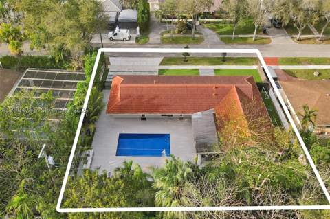 2126 NE 187th St, North Miami Beach FL - photo 15 of 81