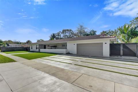 2126 NE 187th St, North Miami Beach FL - photo 23 of 81