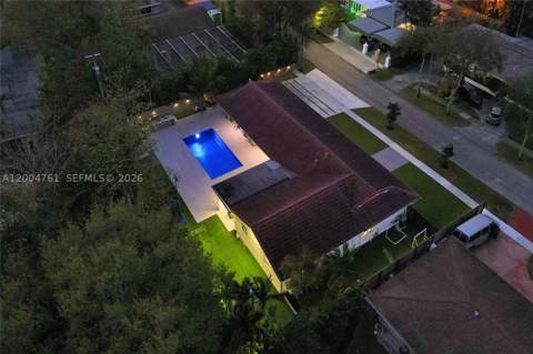 2126 NE 187th St, North Miami Beach FL - photo 9 of 81