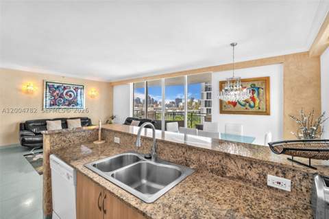 17555 Atlantic Blvd 707, Sunny Isles Beach FL - photo 10 of 37