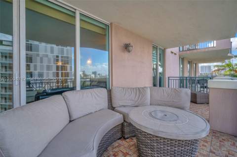17555 Atlantic Blvd 707, Sunny Isles Beach FL - photo 13 of 37