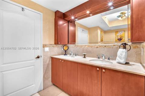 17555 Atlantic Blvd 707, Sunny Isles Beach FL - photo 20 of 37