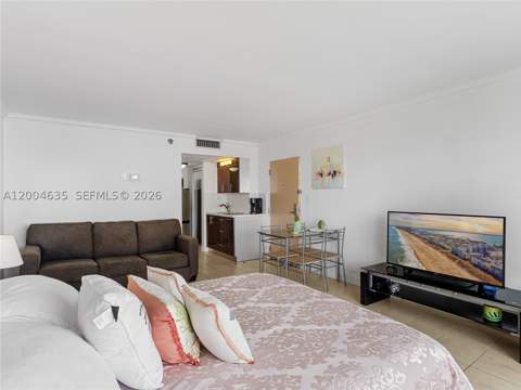 19201 Collins Ave 1109, Sunny Isles Beach FL - photo 7 of 21