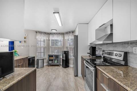 16230 NW 84th Ct, Miami Lakes FL - photo 11 of 49