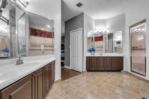 16230 NW 84th Ct, Miami Lakes FL - photo 22 of 49