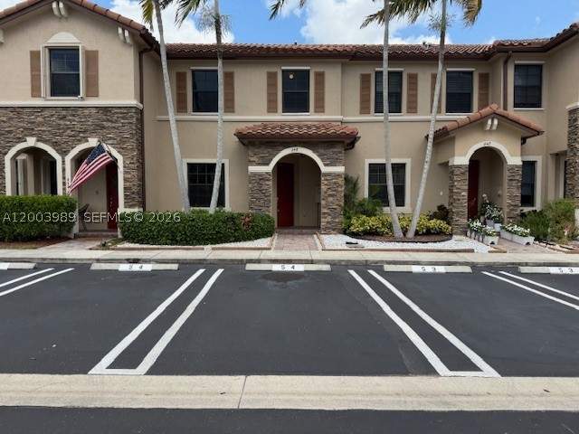 3 bedroom Townhouse at 648 SE 32nd Ave 648, Martinique, Homestead — photo 2
