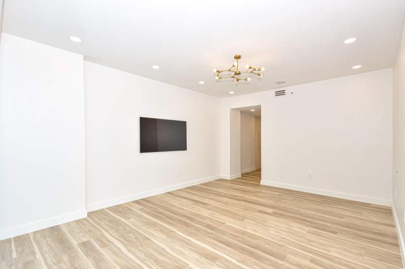 2 bedroom Condominium at 10101 Collins Avenue 7d, The Palace At Bal Harbour, Bal Harbour — photo 4