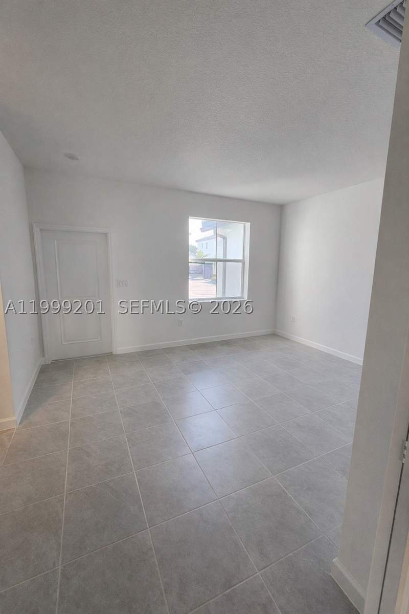 3 bedroom SingleFamilyResidence at 29277 SW 163rd Ct, Cedar Point, Homestead — photo 5