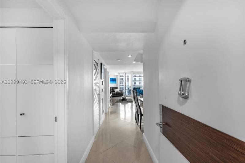 2 bedroom Condominium at 4775 Collins Ave 3608, Green Diamond Condo, Miami Beach — photo 5