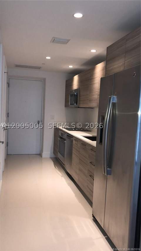 121 NE 34 St 2215, Miami FL - photo 10 of 19