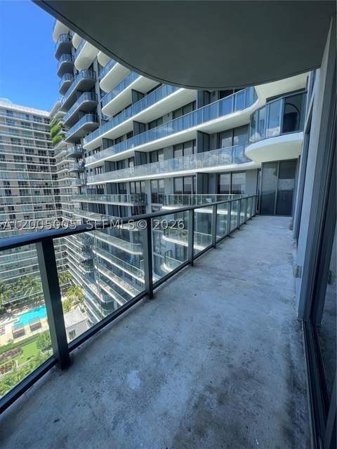 121 NE 34 St 2215, Miami FL - photo 13 of 19