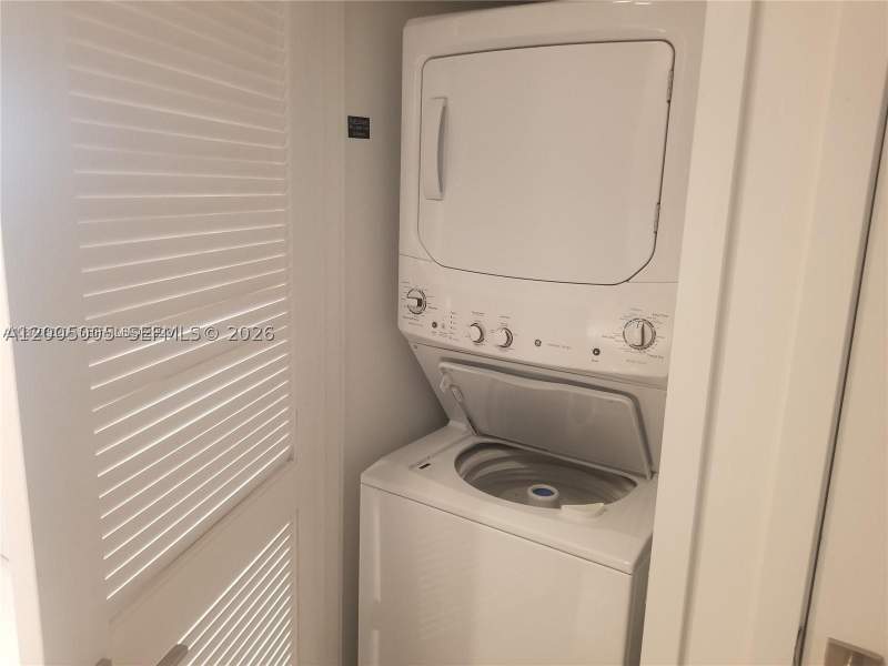 1 bedroom Condominium at 121 NE 34 St 2215, 3401 Midtown Condo, Miami — photo 5