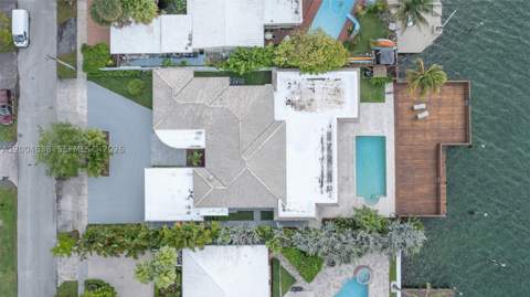 1690 Daytonia Rd, Miami Beach FL - photo 11 of 88