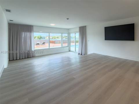 1690 Daytonia Rd, Miami Beach FL - photo 18 of 88
