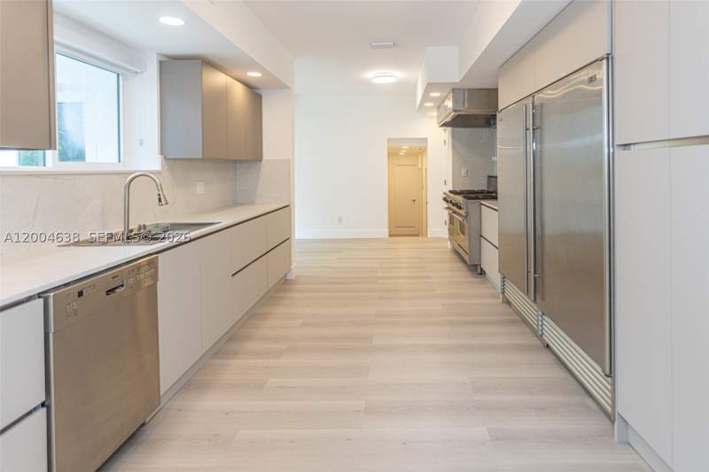 4 bedroom SingleFamilyResidence at 1690 Daytonia Rd, Biscayne Point, Miami Beach — photo 2
