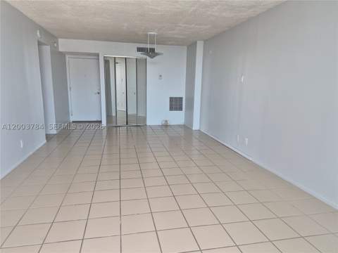 2655 Collins Ave 2406, Miami Beach FL - photo 13 of 41