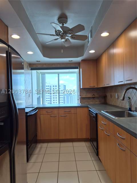 2655 Collins Ave 2406, Miami Beach FL - photo 15 of 41