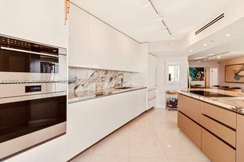 2127 Brickell Ave 1505, Miami FL - photo 10 of 39