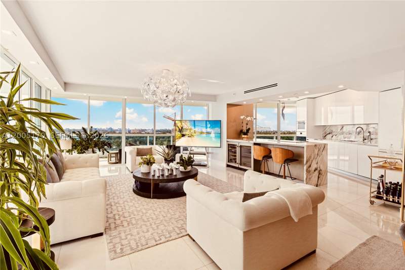2 bedroom Condominium at 2127 Brickell Ave 1505, Bristol Tower Condo, Miami — photo 2
