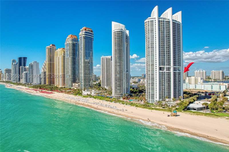 2 bedroom Condominium at 18201 Collins Ave 1701, Trump Royale Condo, Sunny Isles Beach — photo 2