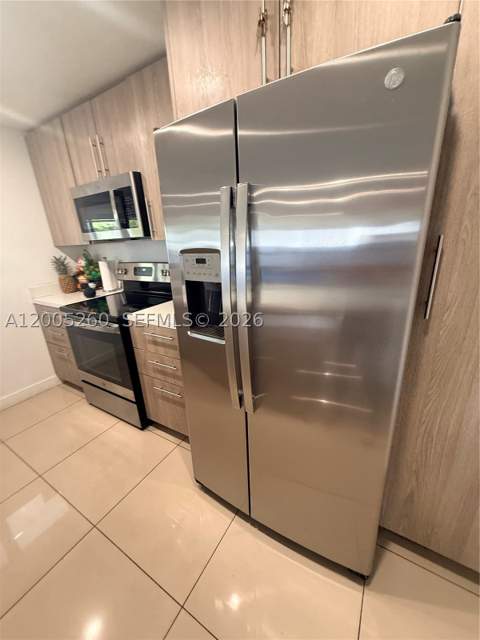 102 NW 10th Pl, Florida City FL - photo 15 of 40