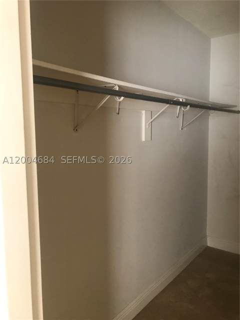 5112 NW 79 Av 201, Doral FL - photo 6 of 7