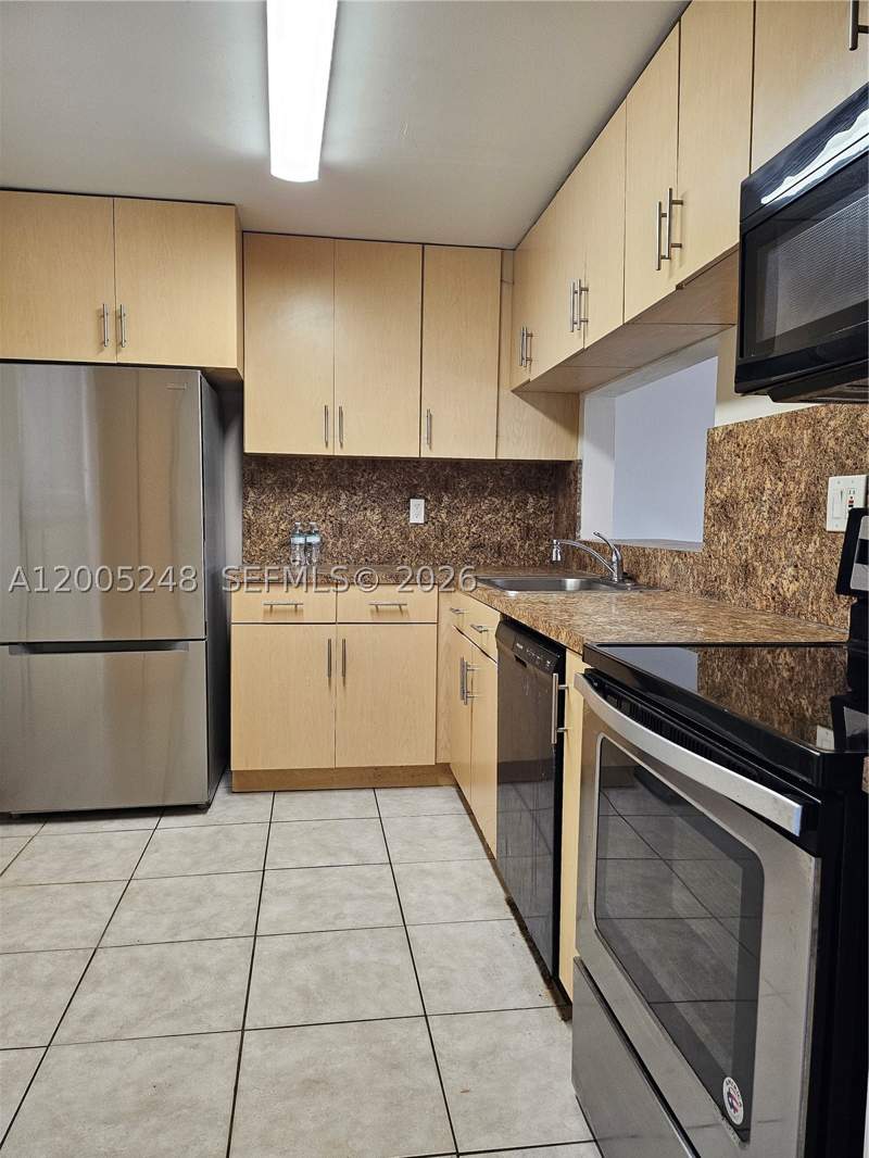 2 bedroom Condominium at 8005 SW 107th Ave 305, The Horizons Condo #6, Miami — photo 4